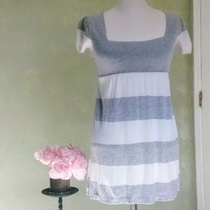 3/$25 🌹Abercrombie & Fitch sweater tunic